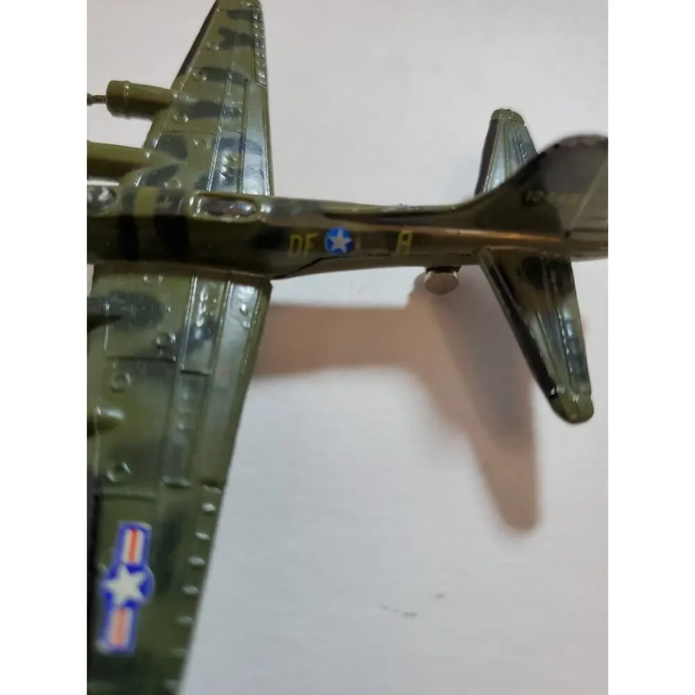 Airplane Diecast A222 B-17 Plane Toy Missing Propellers